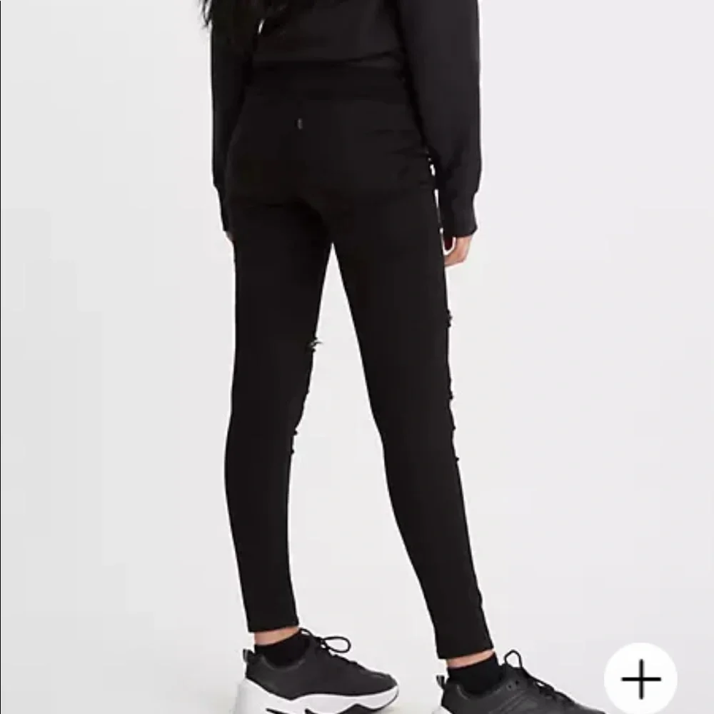 🥳HOST PICK🥳 Levis Black High Rise Skinny Jeans - Picture 7 of 8